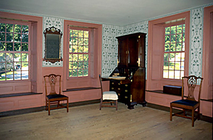 photo of parlor.