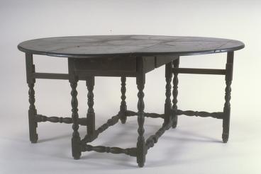 Gate-leg Table